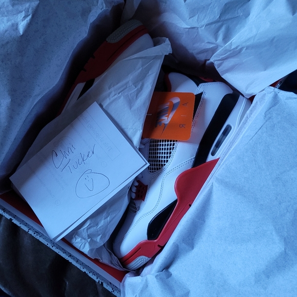 Ds sz 11 fire red 4s - Picture 1 of 3